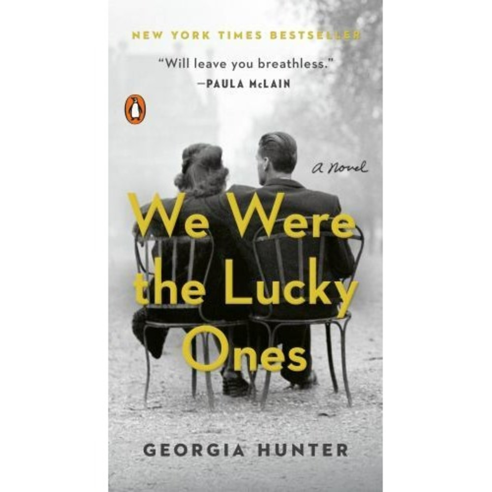 We Were the Lucky Ones : A Novel by Georgia Hunter 2019, Us-Tall Rack Paperback